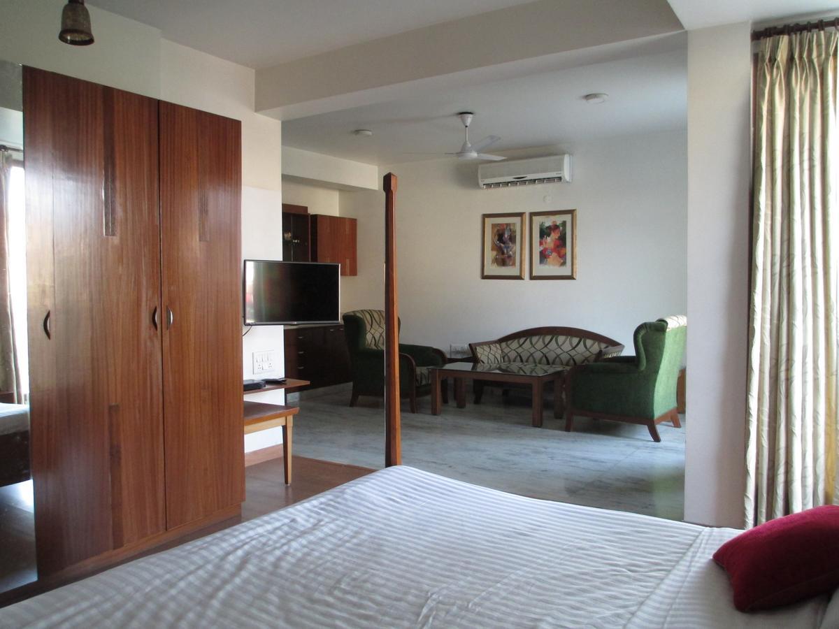 לינה וארוחת בוקר ניו דלהי East End Retreat מראה חיצוני תמונה